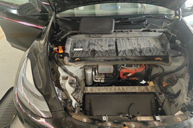 Used Tesla Model Y 2021 Standard Range Rear-Wheel Drive Version Engine Bay Right