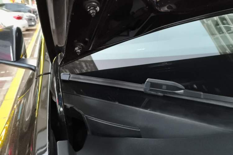 Used Tesla Model Y 2021 Standard Range Rear-Wheel Drive Version Engine Bay Right