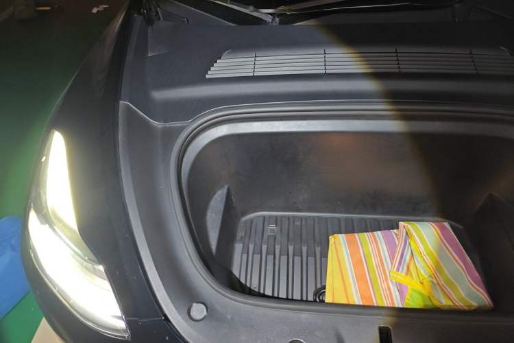 Used Tesla Model Y 2021 Long-Range All-Wheel-Drive Version Engine Bay Right