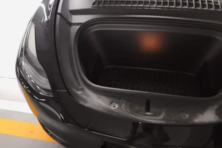 Used Tesla Model Y 2021 Standard Range Rear-Wheel Drive Version Engine Bay Right