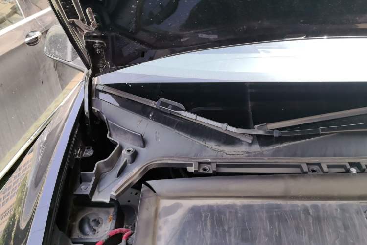 Used Tesla Model Y 2021 Standard Range Rear-Wheel Drive Version Engine Bay Right