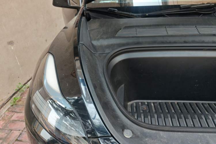 Used Tesla Model Y 2021 Standard Range Rear-Wheel Drive Version Engine Bay Right