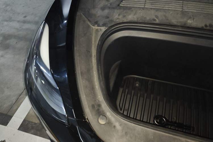 Used Tesla Model Y 2021 Standard Range Rear-Wheel Drive Version Engine Bay Right