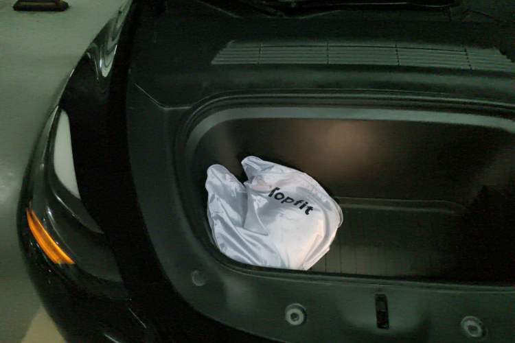 Used Tesla Model Y 2021 Standard Range Rear-Wheel Drive Version Engine Bay Right