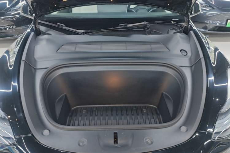 Used Tesla Model Y 2021 Standard Range Rear-Wheel Drive Version Engine Bay