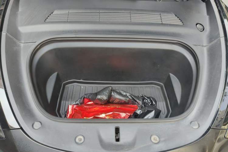 Used Tesla Model Y 2021 Standard Range Rear-Wheel Drive Version Engine Bay