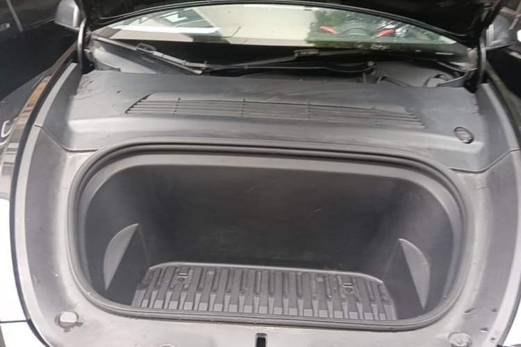 Used Tesla Model Y 2021 Standard Range Rear-Wheel Drive Version Engine Bay