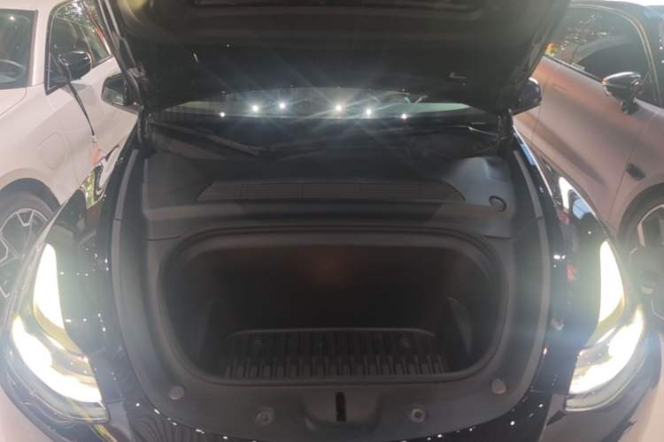 Used Tesla Model Y 2021 Standard Range Rear-Wheel Drive Version Engine Bay