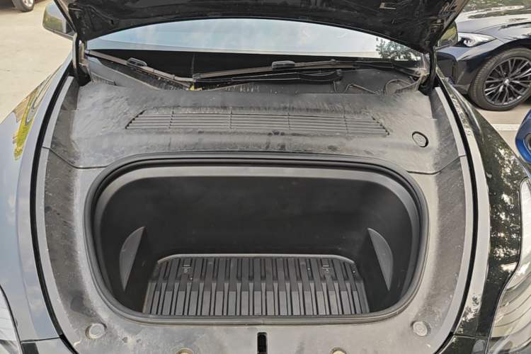 Used Tesla Model Y 2021 Standard Range Rear-Wheel Drive Version Engine Bay
