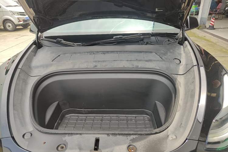Used Tesla Model Y 2021 Standard Range Rear-Wheel Drive Version Engine Bay