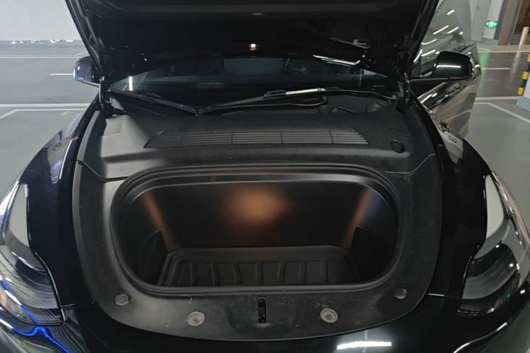 Used Tesla Model Y 2021 Standard Range Rear-Wheel Drive Version Engine Bay