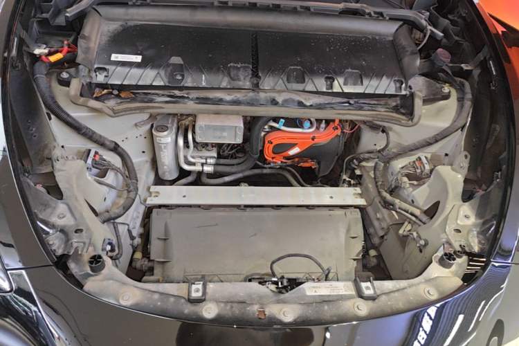 Used Tesla Model Y 2021 Standard Range Rear-Wheel Drive Version Engine Bay