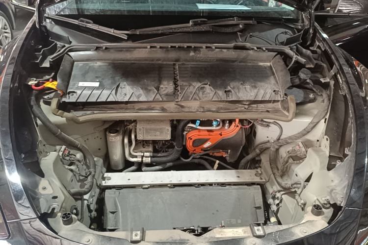 Used Tesla Model Y 2021 Standard Range Rear-Wheel Drive Version Engine Bay