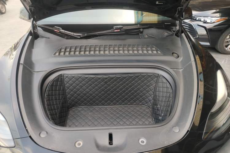 Used Tesla Model Y 2021 Standard Range Rear-Wheel Drive Version Engine Bay