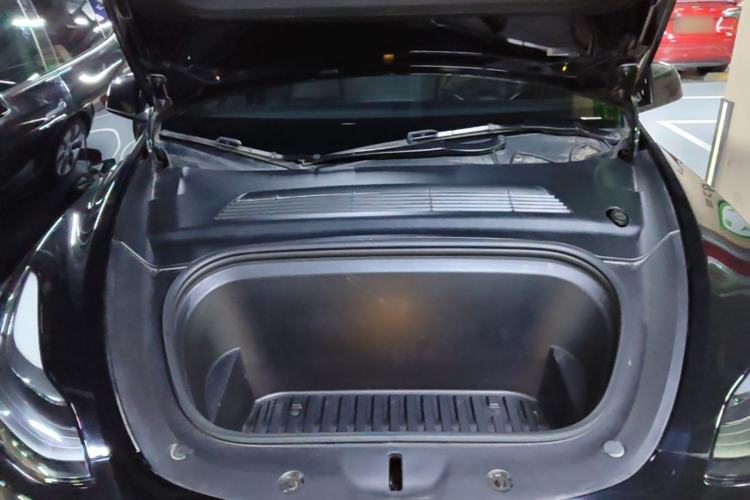 Used Tesla Model Y 2021 Standard Range Rear-Wheel Drive Version Engine Bay