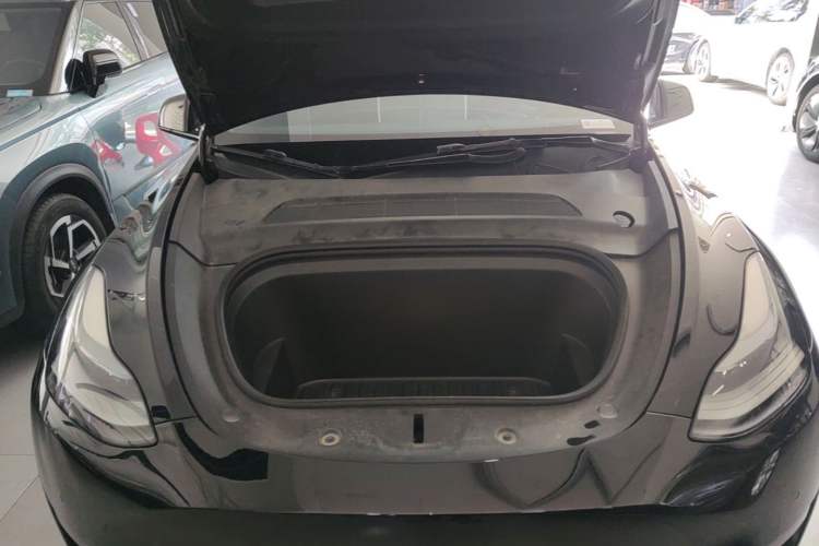 Used Tesla Model Y 2021 Standard Range Rear-Wheel Drive Version Engine Bay