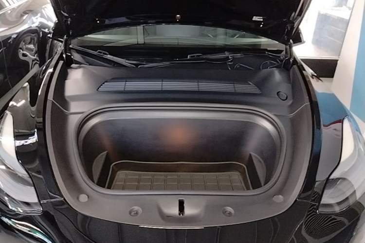 Used Tesla Model Y 2021 Long-Range All-Wheel-Drive Version Engine Bay