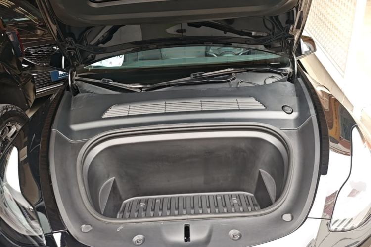 Used Tesla Model Y 2021 Standard Range Rear-Wheel Drive Version Engine Bay
