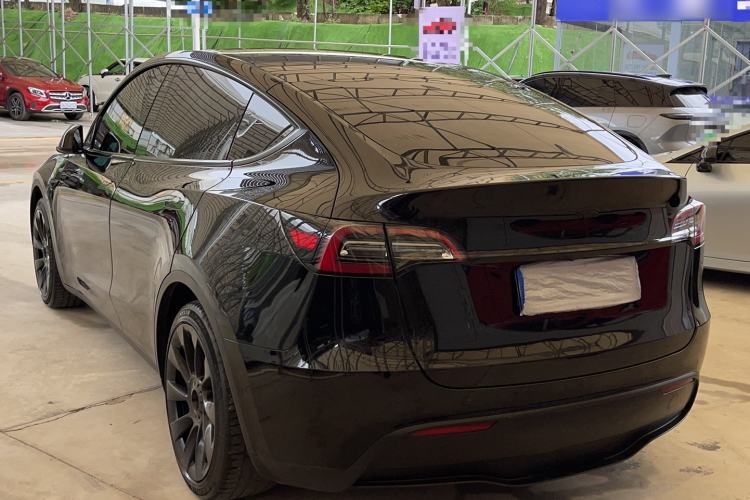 Used Tesla Model Y 2021 Standard Range Rear-Wheel Drive Version Exterior 1