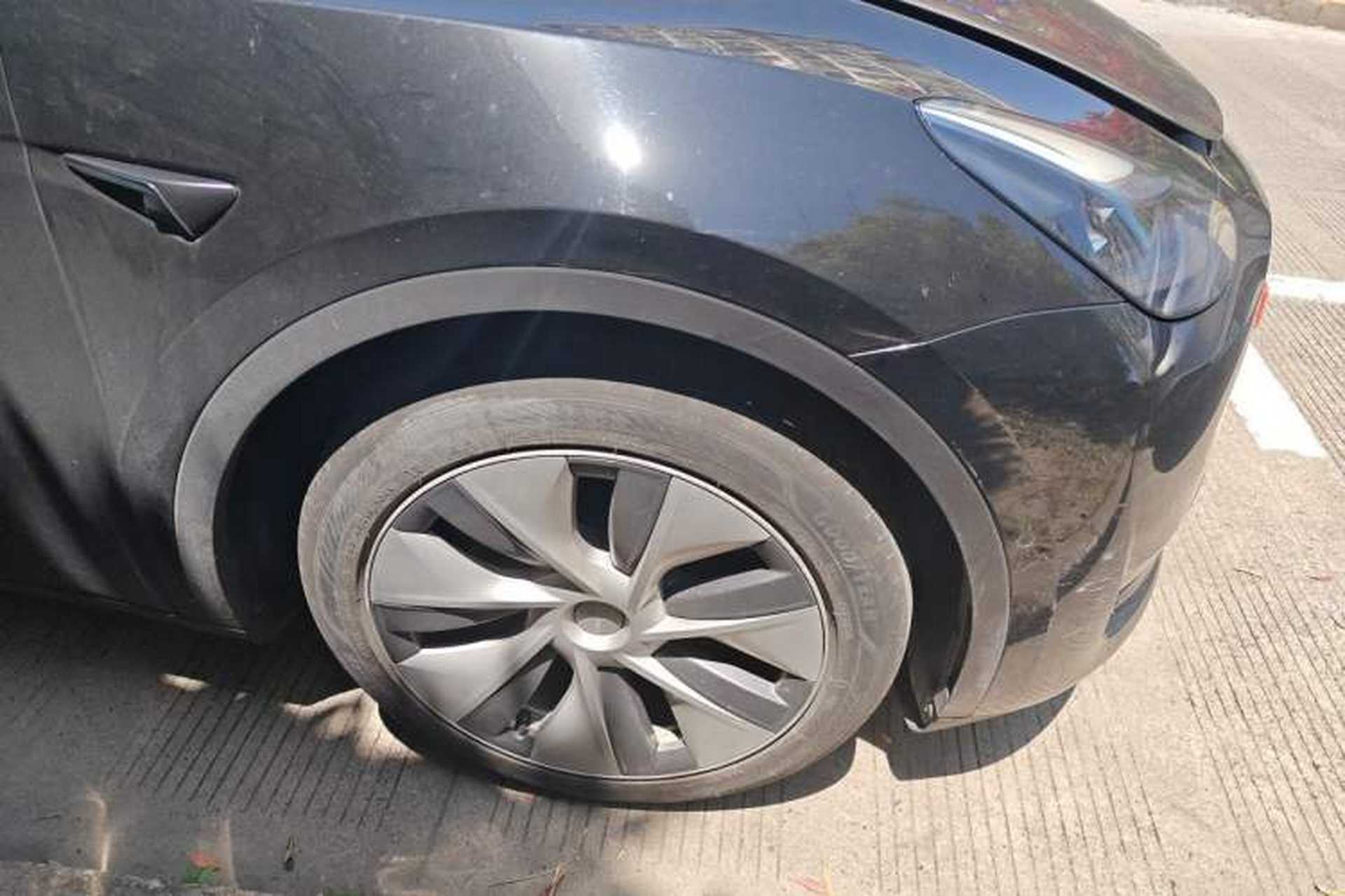 Used Tesla Model Y 2021 Standard Range Rear-Wheel Drive Version Exterior 1