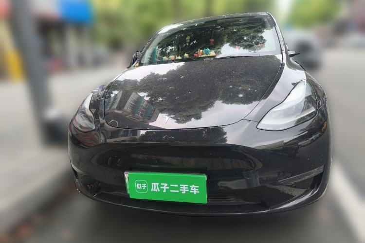 Used Tesla Model Y 2021 Long-Range All-Wheel-Drive Version 3D7 Exterior 1