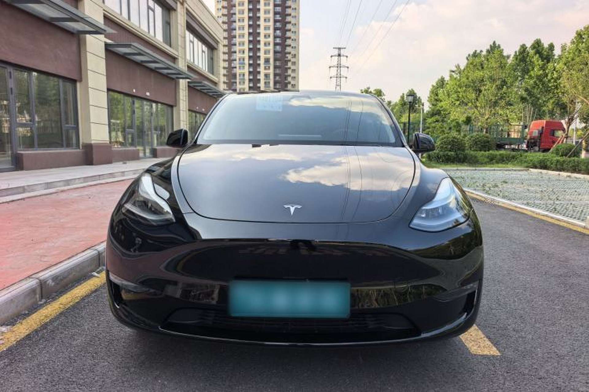 Used Tesla Model Y 2021 Standard Range Rear-Wheel Drive Version Exterior 1