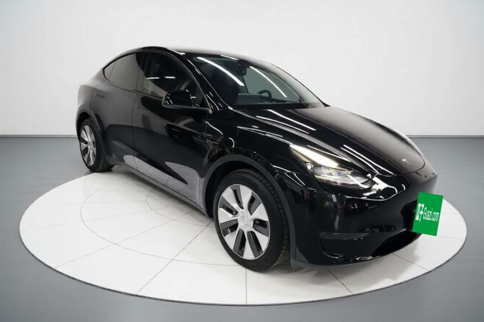 Used Tesla Model Y 2021 Standard Range Rear-Wheel Drive Version Exterior 1