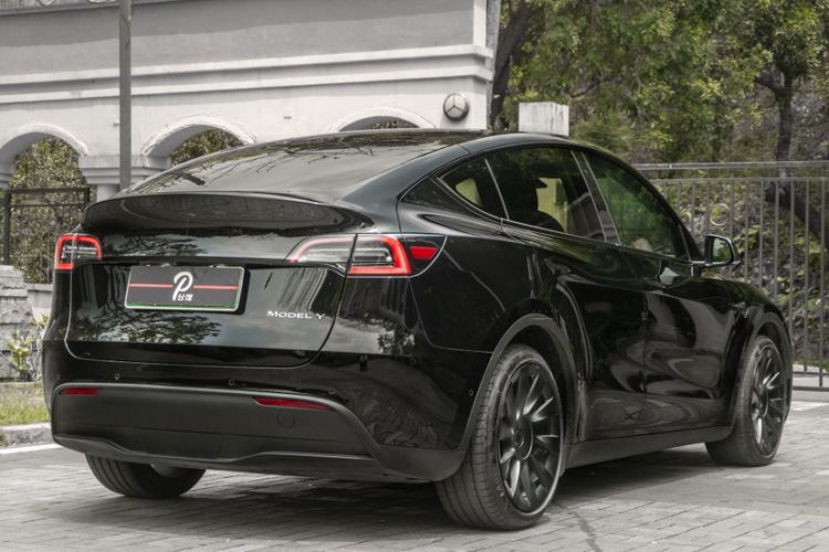 Used Tesla Model Y 2021 Standard Range Rear-Wheel Drive Version Exterior 1