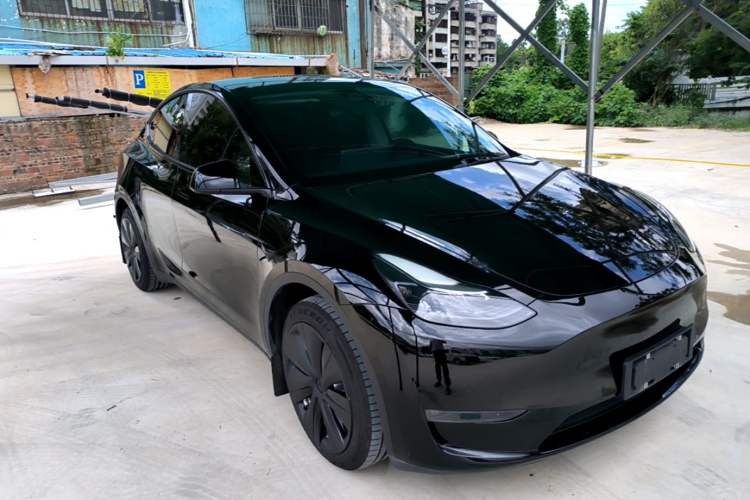 Used Tesla Model Y 2021 Revised Version 2 Long-Range All-Wheel-Drive Edition Exterior 1