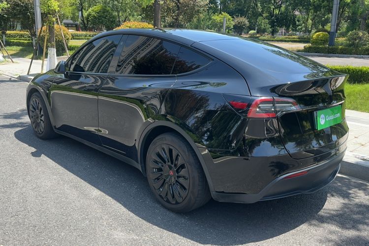 Used Tesla Model Y 2021 Standard Range Rear-Wheel Drive Version Exterior 1