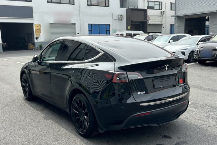 Used Tesla Model Y 2021 Standard Range Rear-Wheel Drive Version Exterior 11