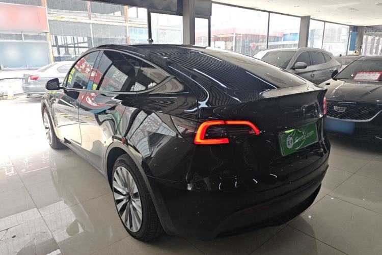 Used Tesla Model Y 2021 Standard Range Rear-Wheel Drive Version Exterior 2
