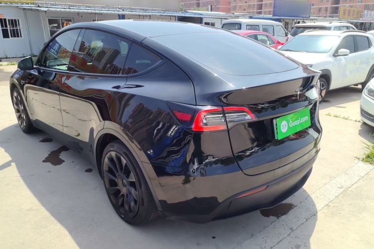 Used Tesla Model Y 2021 Standard Range Rear-Wheel Drive Version Exterior 2