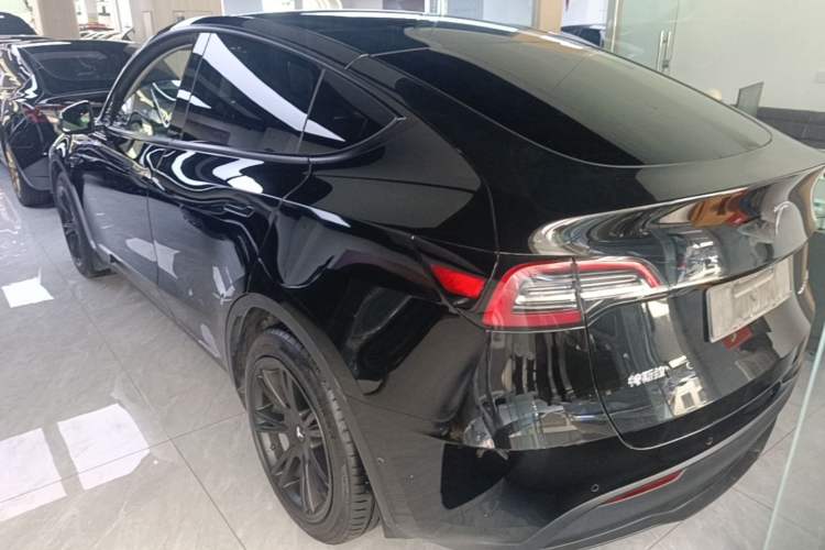 Used Tesla Model Y 2021 Standard Range Rear-Wheel Drive Version Exterior 2
