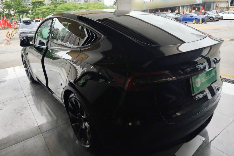 Used Tesla Model Y 2021 Long-Range All-Wheel-Drive Version Exterior 2