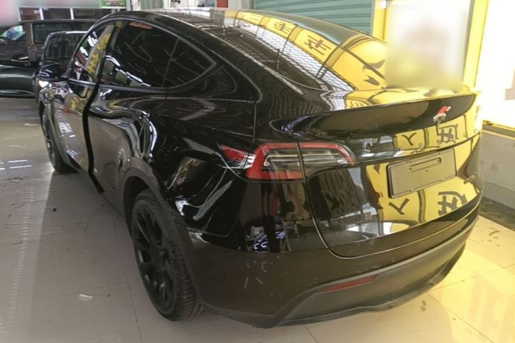 Used Tesla Model Y 2021 Standard Range Rear-Wheel Drive Version Exterior 2