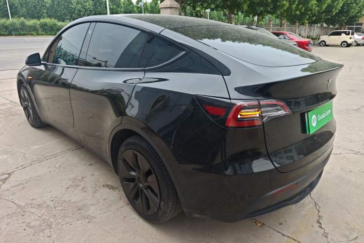 Used Tesla Model Y 2021 Standard Range Rear-Wheel Drive Version Exterior 2