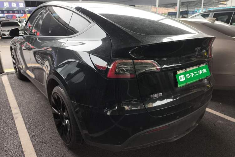 Used Tesla Model Y 2021 Standard Range Rear-Wheel Drive Version Exterior 2