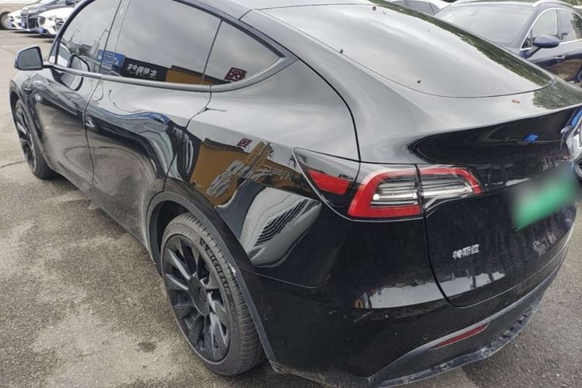 Used Tesla Model Y 2021 Standard Range Rear-Wheel Drive Version Exterior 2