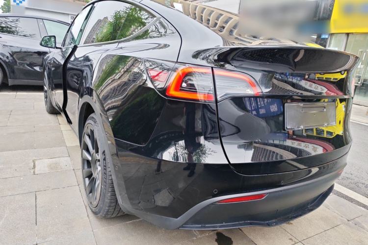 Used Tesla Model Y 2021 Standard Range Rear-Wheel Drive Version Exterior 2