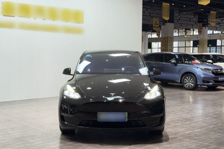 Used Tesla Model Y 2021 Standard Range Rear-Wheel Drive Version Exterior 2