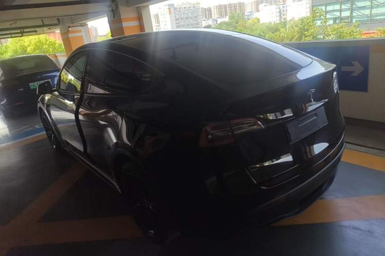 Used Tesla Model Y 2021 Standard Range Rear-Wheel Drive Version Exterior 2