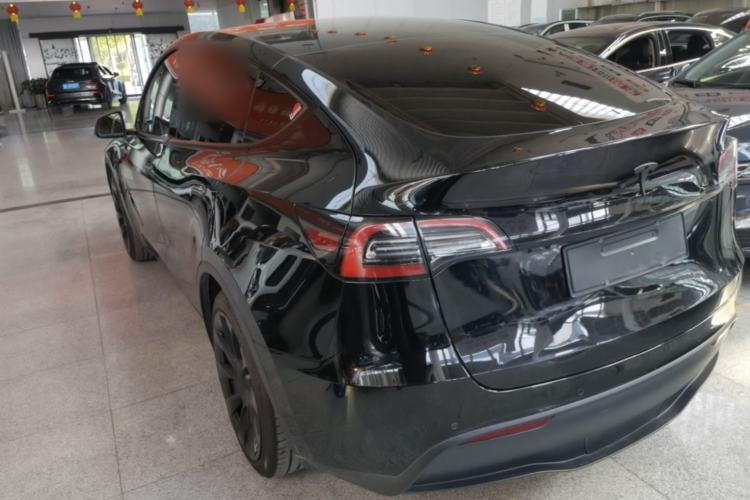 Used Tesla Model Y 2021 Standard Range Rear-Wheel Drive Version Exterior 2