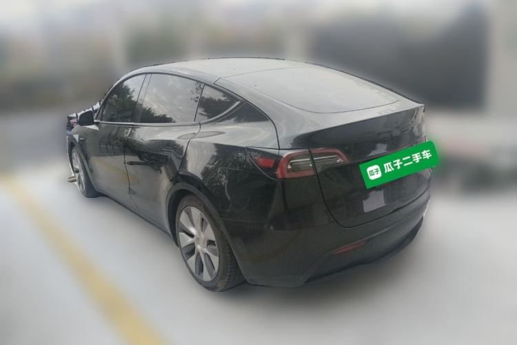 Used Tesla Model Y 2021 Standard Range Rear-Wheel Drive Version Exterior 2