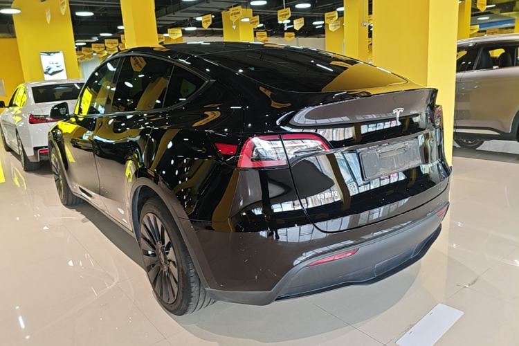 Used Tesla Model Y 2021 Standard Range Rear-Wheel Drive Version Exterior 2