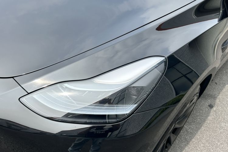 Used Tesla Model Y 2021 Standard Range Rear-Wheel Drive Version Exterior 2