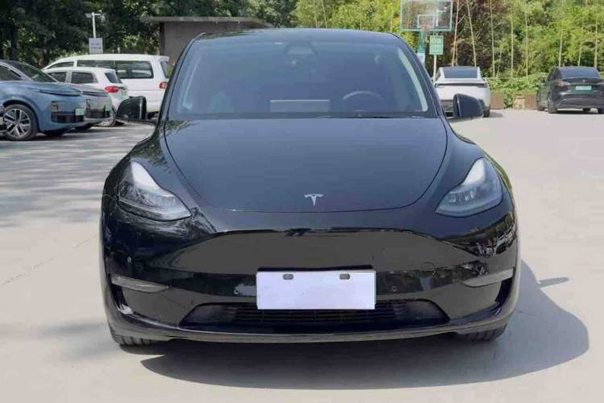 Used Tesla Model Y 2021 Standard Range Rear-Wheel Drive Version Exterior 2