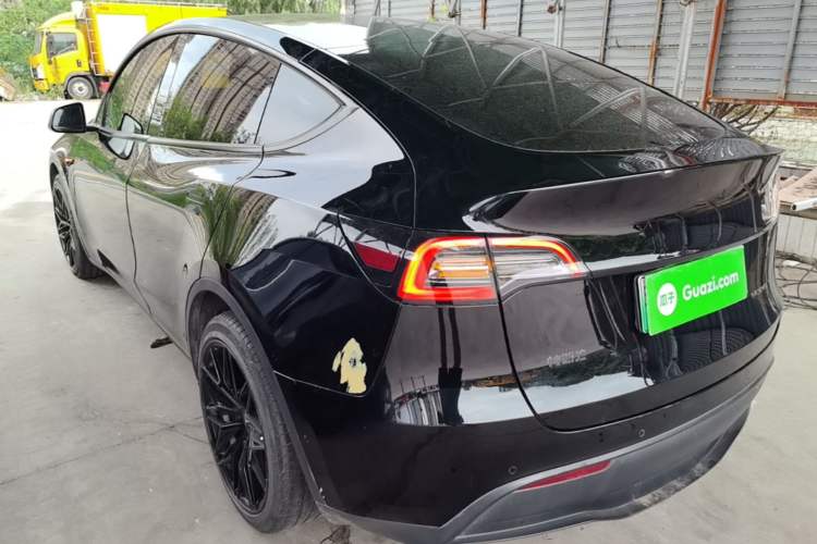 Used Tesla Model Y 2021 Standard Range Rear-Wheel Drive Version Exterior 2