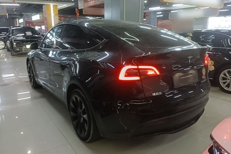 Used Tesla Model Y 2021 Standard Range Rear-Wheel Drive Version Exterior 2