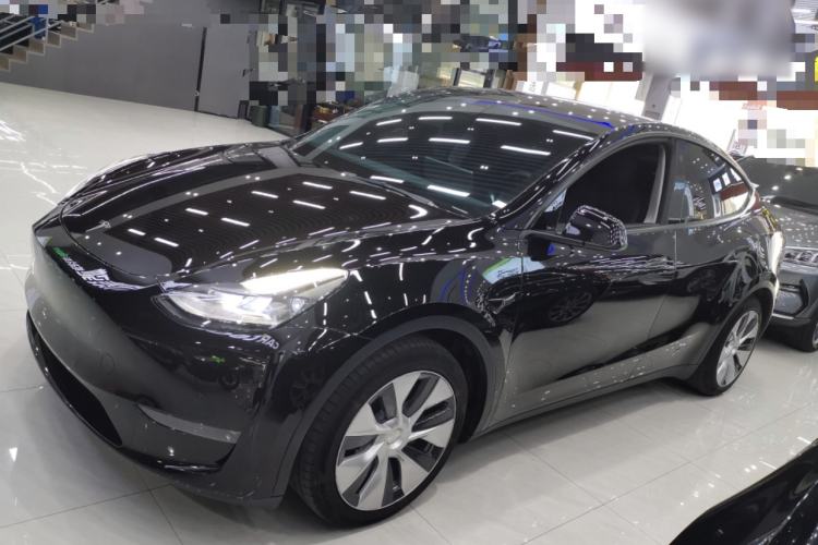 Used Tesla Model Y 2021 Long-Range All-Wheel-Drive Version Exterior 3